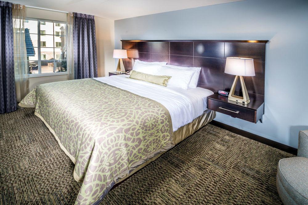 Staybridge Suites Corona South By Ihg Exterior foto