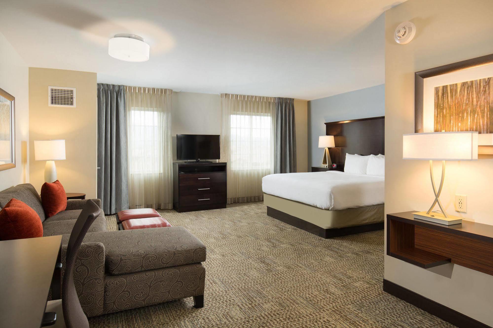 Staybridge Suites Corona South By Ihg Exterior foto
